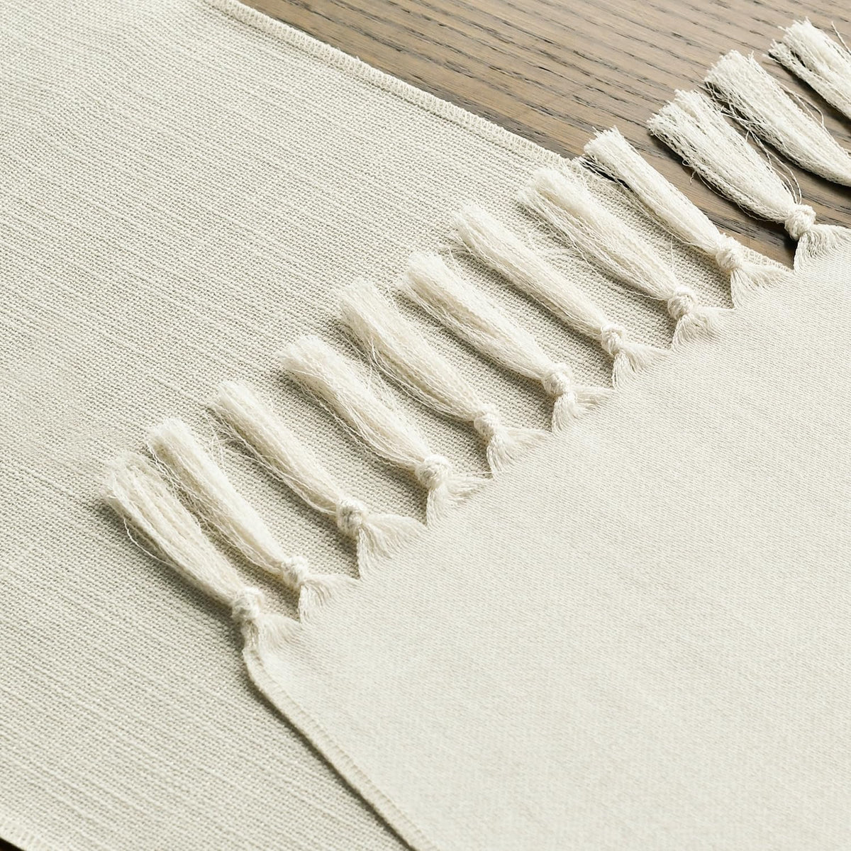 Artoid Mode Beige Tassel Table Runner, Boho Linen Blend Rustic Farmhouse Style Kitchen Table Decoration Holiday Wedding Party Dinning Decor 13x72 Inch