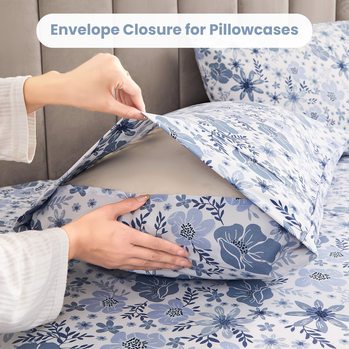 Mooreeke Full Size Sheets Set - 4 Piece Soft Breathable Microfiber Bed Sheet Set - Blue & White Flower Pattern Sheet Set Full - Deep Pocket Non-Slip Floral Fitted Sheet Included for All Season