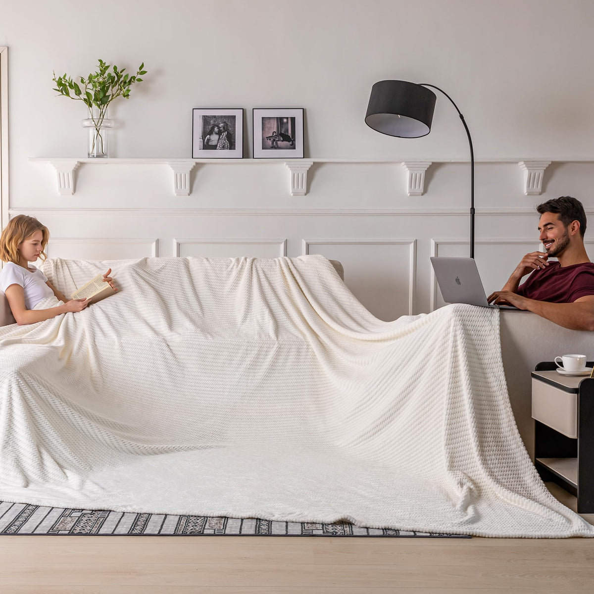 Serenhom 120x138 Inch Huge 10'x11.5' Extra Large Soft Cozy Fleece Blanket, Giant Seamless Oversized King California King Blanket Olive-Shaped Jacquard Pattern for Sofa, Family, Travel - Ivory White