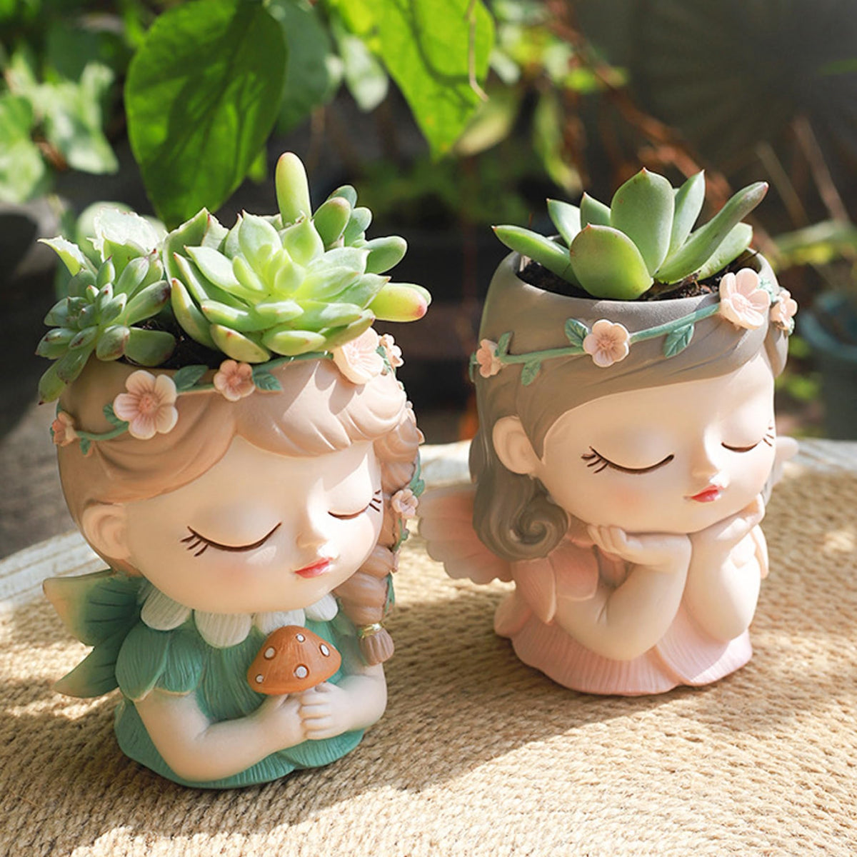 BEAHING Face Planter, Fairy Girl Face Plants Pots, Resin Waterproof Head Pot with Drainage Hole, Small Girl Face Succulent Pots for Indoor Plants Tiny Cactus (Praying)