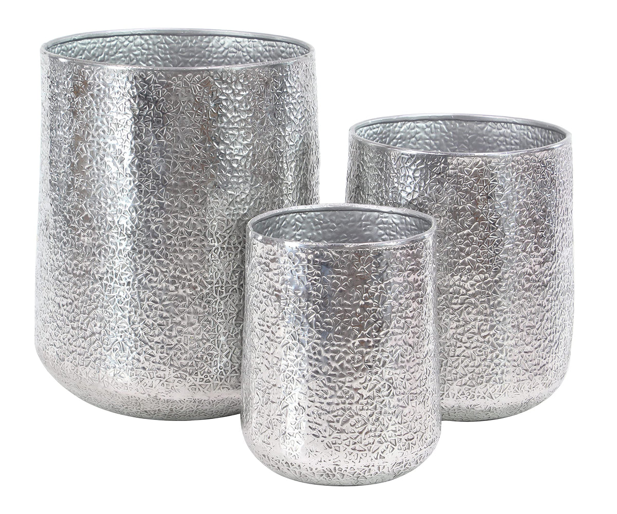 Deco 79 Aluminum Metal Indoor Outdoor Planter Large Planter Pot with Hammered Design, Set of 3 Planters 12", 16", 20"H, Silver