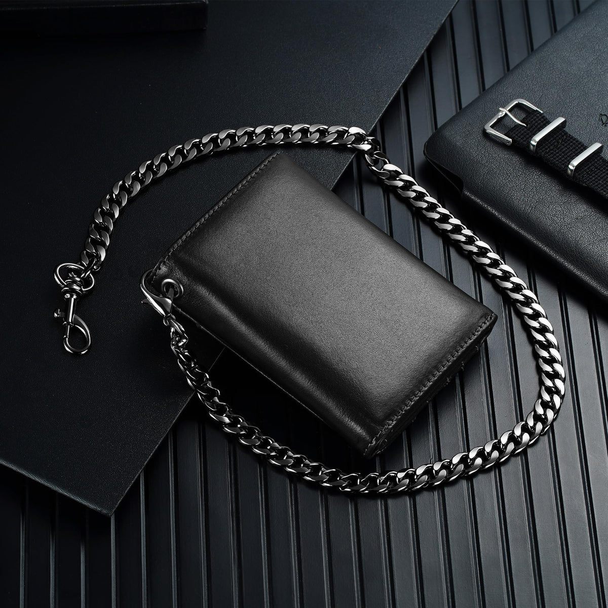 furid Genuine Leather Wallet with Chain: Trifold with RFID Blocking - Zipper Coin Pocket & Anti-Theft Chain - Biker Wallet for Motorcycle Outdoor - Gift for Father Husband