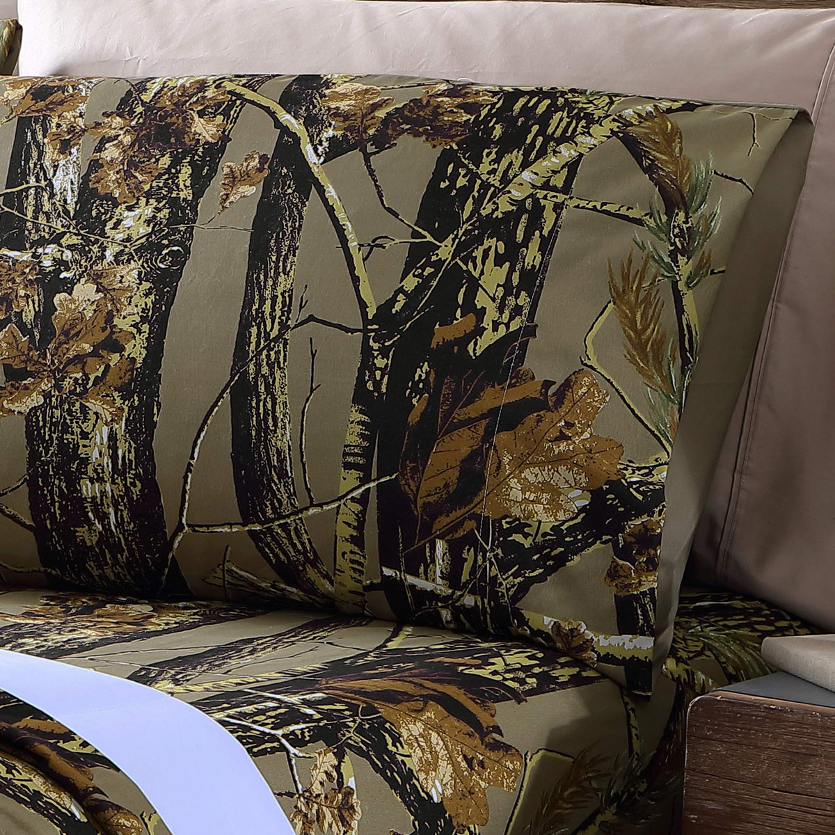 Chezmoi Collection Salem 4-Piece Cabin Lodge Forest Woods Sheet Set - Nature Camo Tree Leaves Printed Soft Microfiber Sheets - California King, Natural