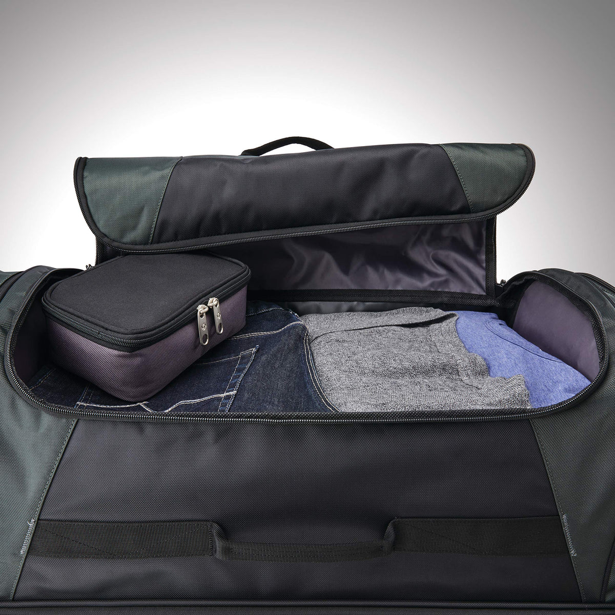 Samsonite Andante 2 Wheeled Duffel Bag – 32-Inch Durable Rolling Luggage with Inline Skate Wheels, Push-Button Handle & Spacious Compartments – Travel-Friendly and Lightweight - All Black