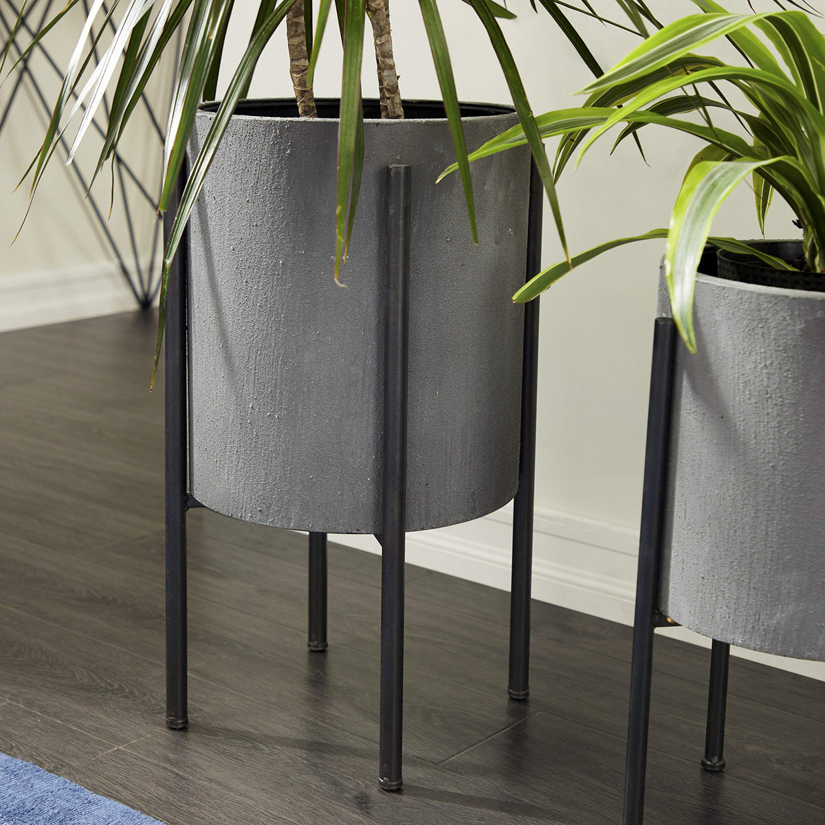 Deco 79 Metal Indoor Outdoor Planter Textured Exterior Large Planter Pot, Set of 2 Planters 19", 23"H, Light Gray