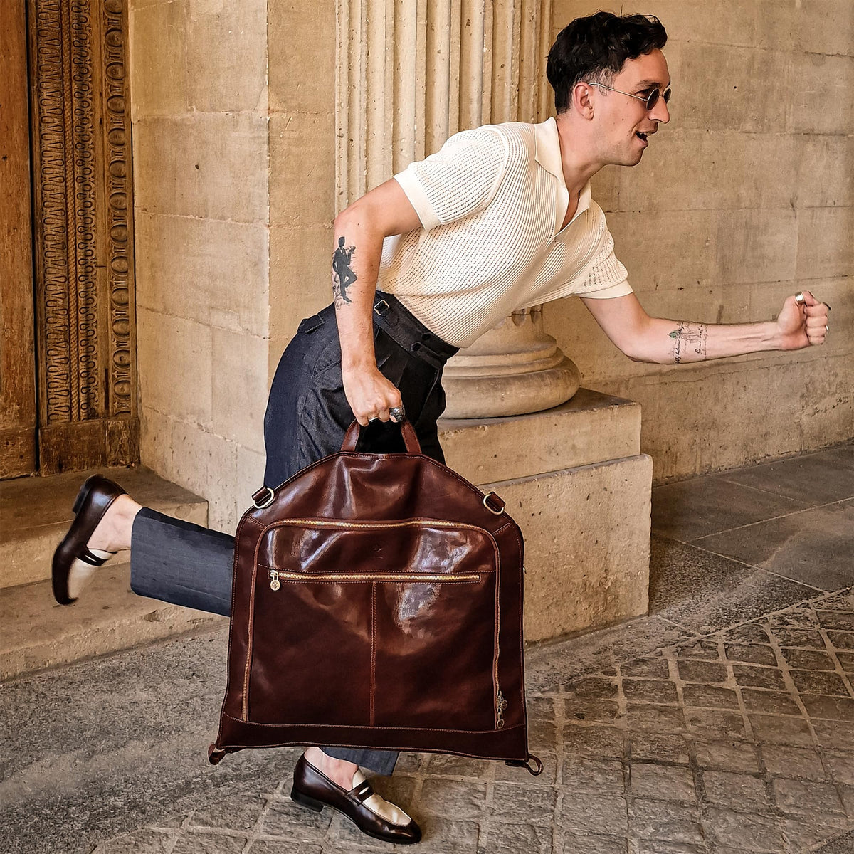 Time Resistance Leather Garment Bag - Slim Carry-On Suit Carrier for Dress Protection (Brown)