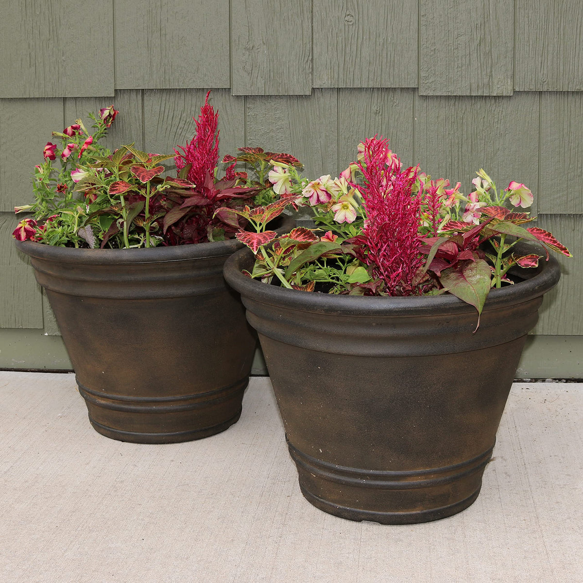 Sunnydaze 20-Inch Franklin Large Plant Pot - Polyresin Round Outdoor Planter with Drillable Drainage Hole - 4 Pack - Sable